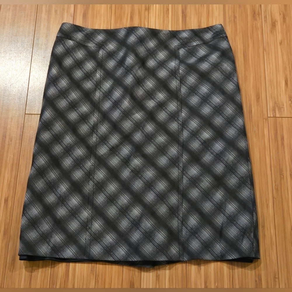 NWOT AK Anne Klein Gray Plaid Skirt